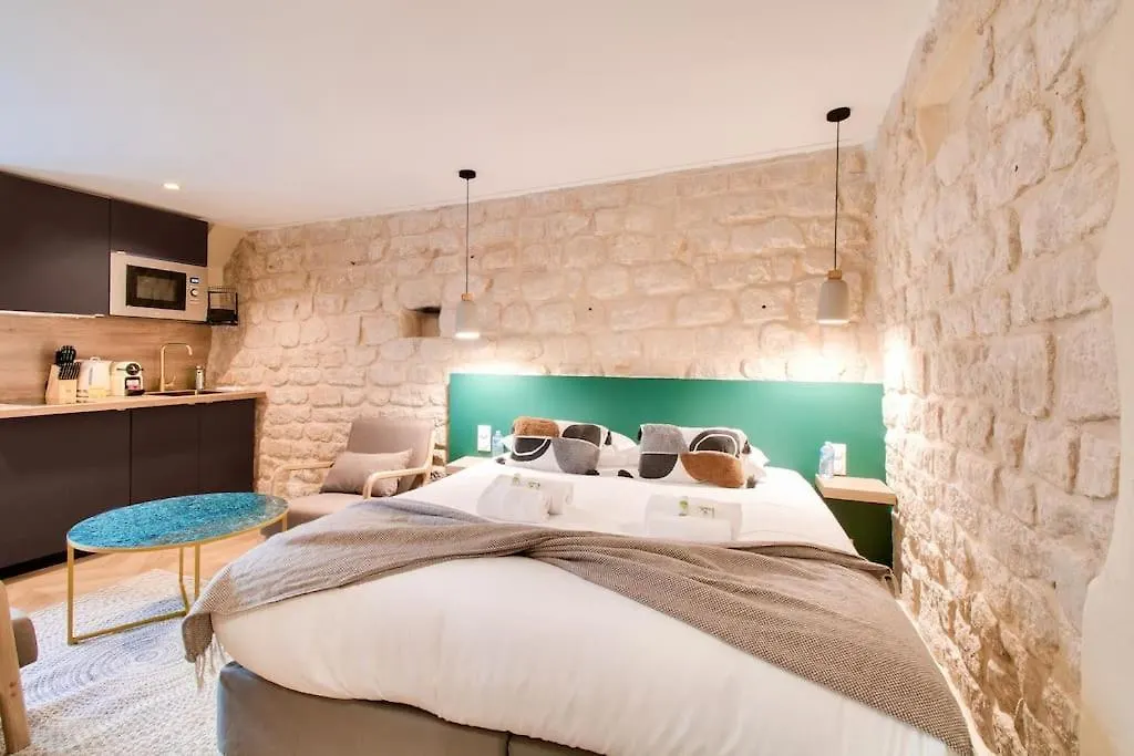 Cozy Apartement Heart Of Montmartre & Historic Paris France
